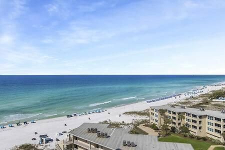 The Scallop By Brightwild-Beachfront Condo Destin Exterior photo